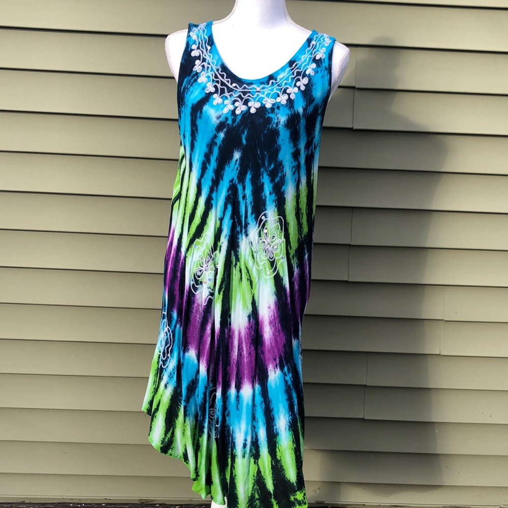 Colorful Tie-Dye Sleeveless Dress - Picture 1 of 8